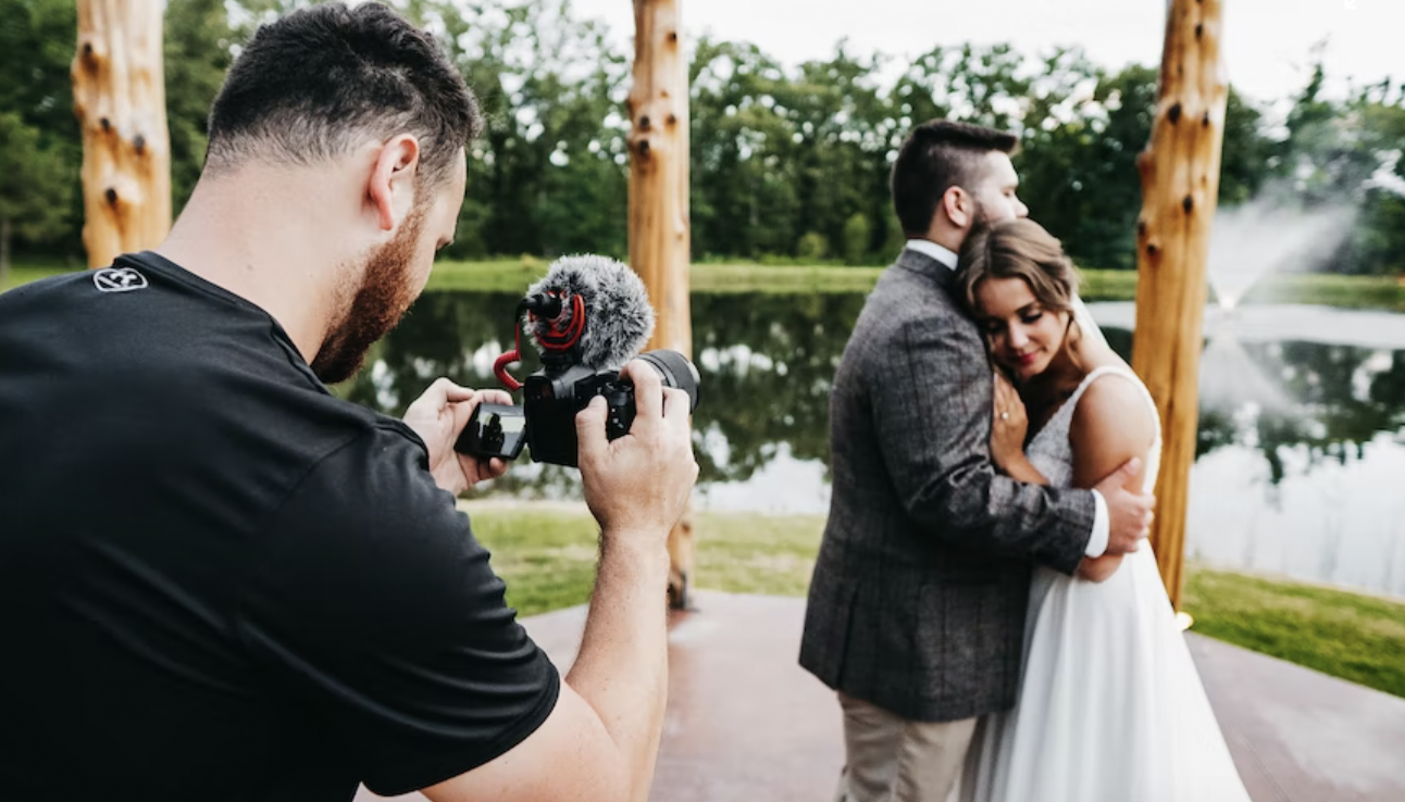 How to Pick a Wedding Photographer 